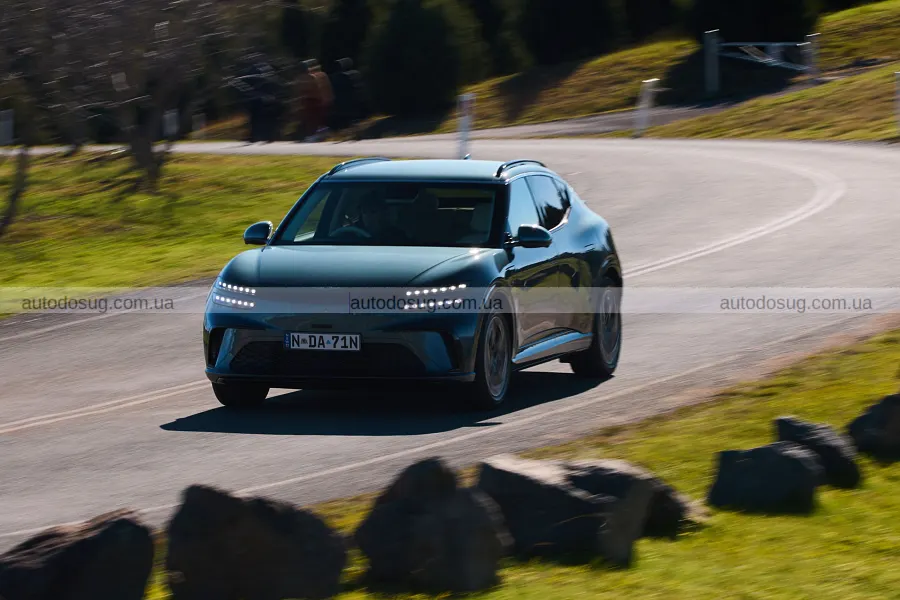 Genesis GV60 оновився і став дешевшим