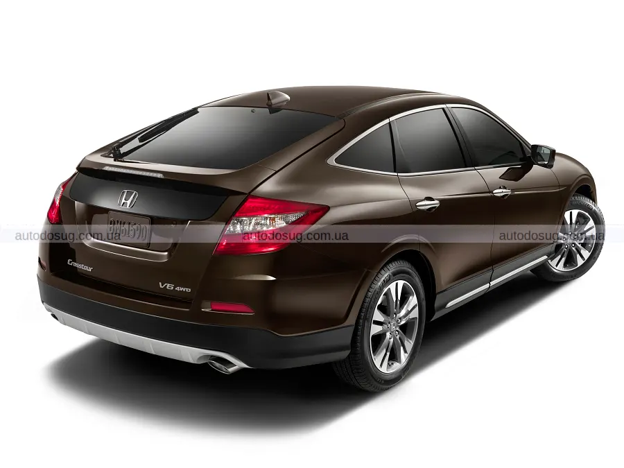 Honda повертає Accord у форматі суперника Outback