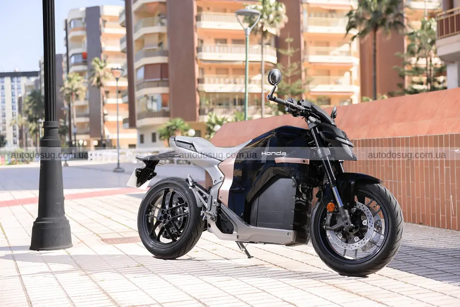 Honda привезла WN7 до Європи і підтиснула LiveWire