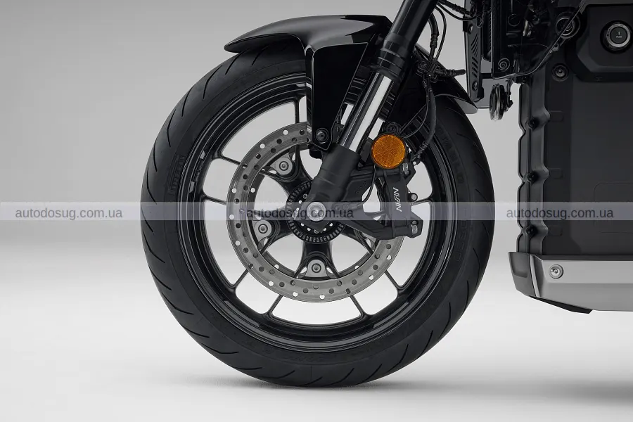 Honda привезла WN7 до Європи і підтиснула LiveWire