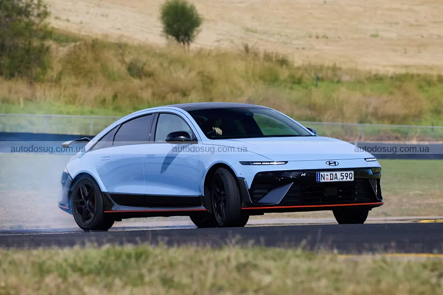 Hyundai додає електрокарам більше емоцій