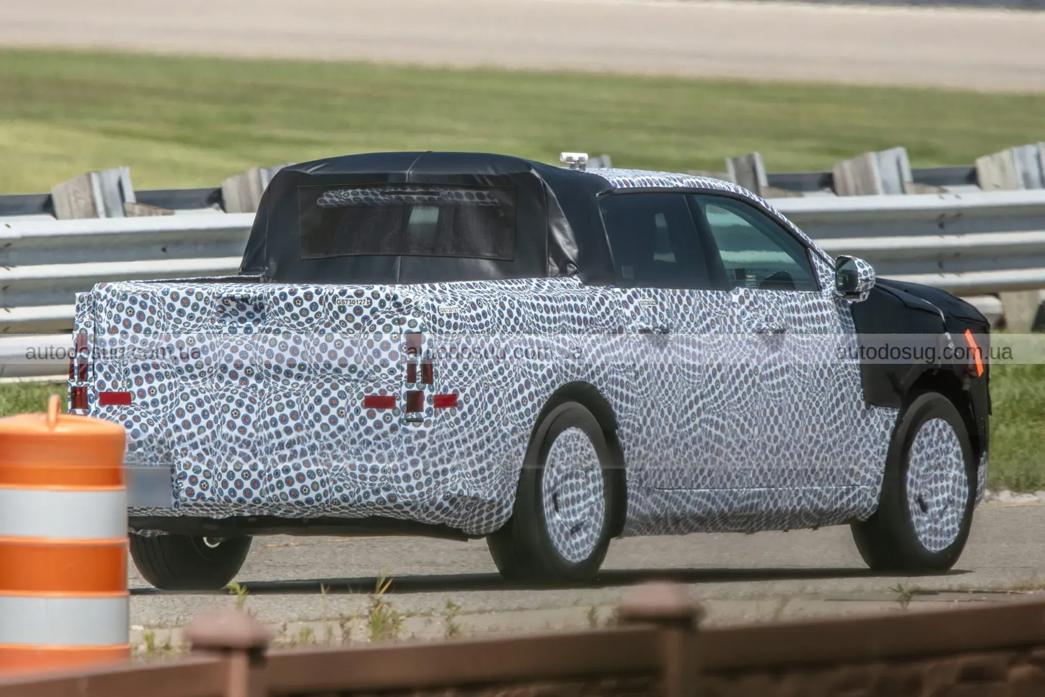 Компактний електропікап Ford засвітився на тестах