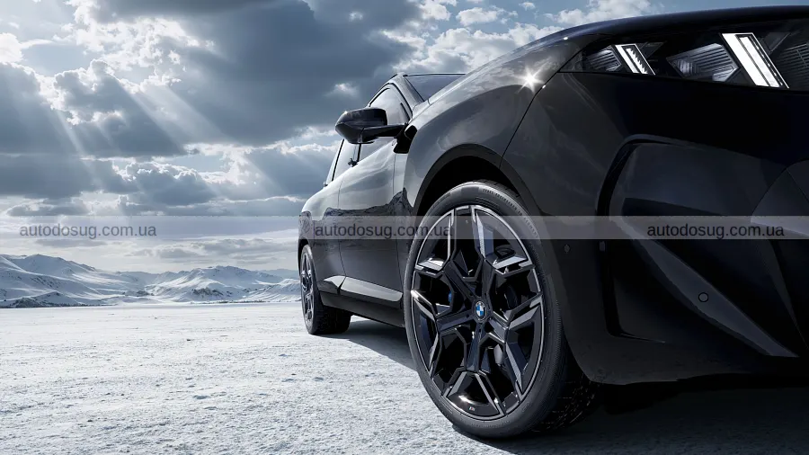 Китайський BMW X5 став довшим і отримав 8K-екран