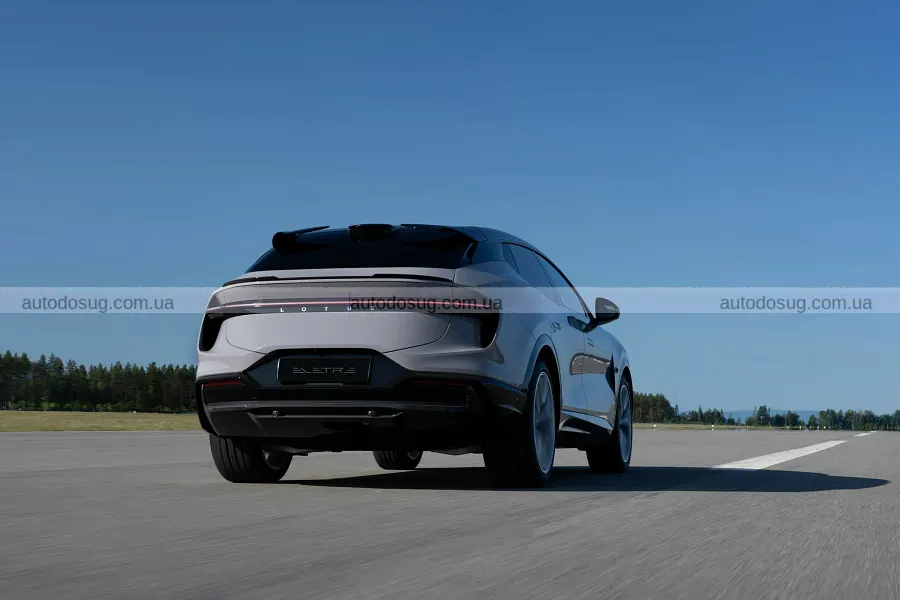 Lotus Eletre приїхав у Канаду не з дешевим цінником