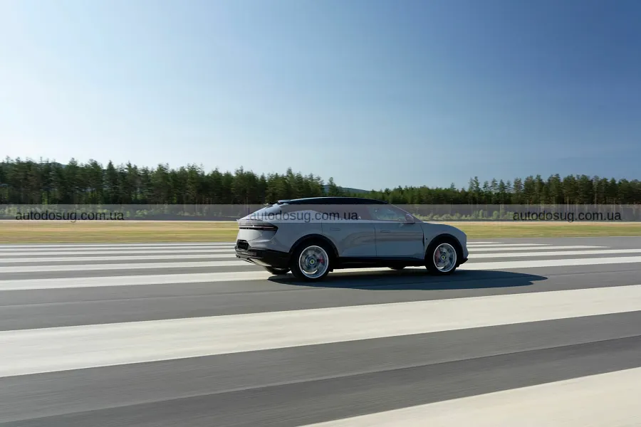 Lotus Eletre приїхав у Канаду не з дешевим цінником