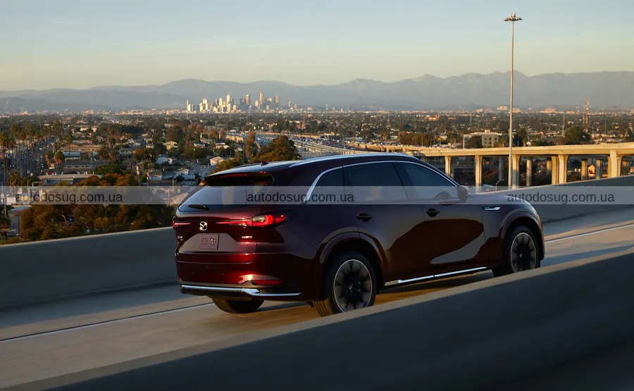 Mazda CX-90 випередив Charger R/T у топ-швидкості