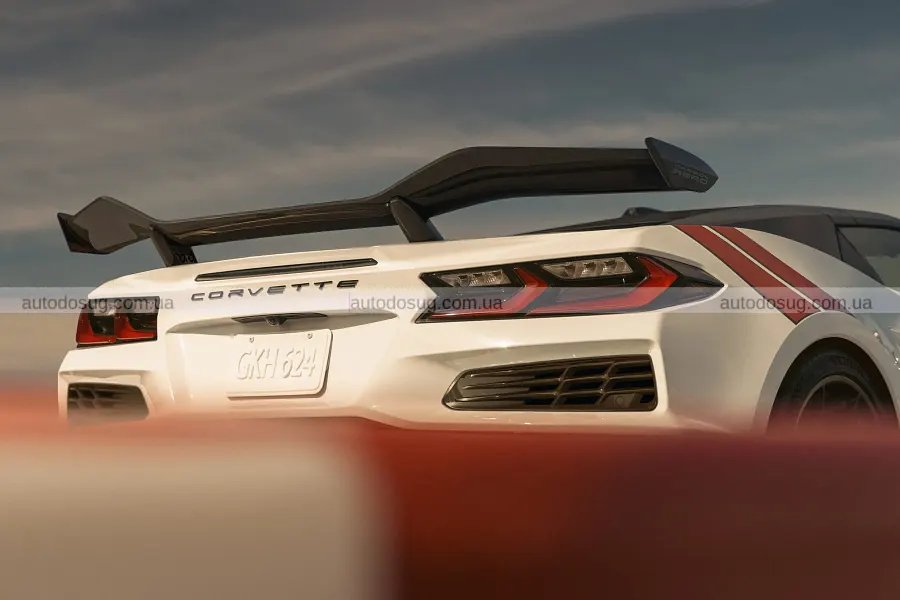 Новий Corvette Grand Sport стрімко наздоганяє Stingray