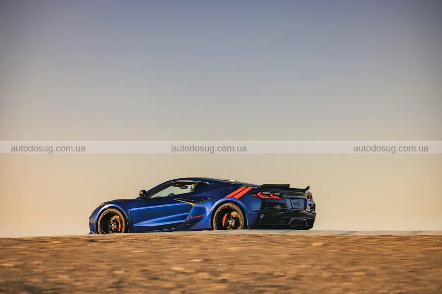Новий Corvette Grand Sport стрімко наздоганяє Stingray