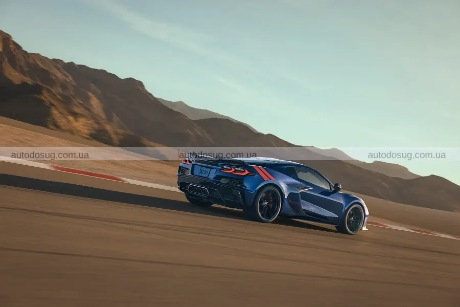 Новий Corvette Grand Sport стрімко наздоганяє Stingray