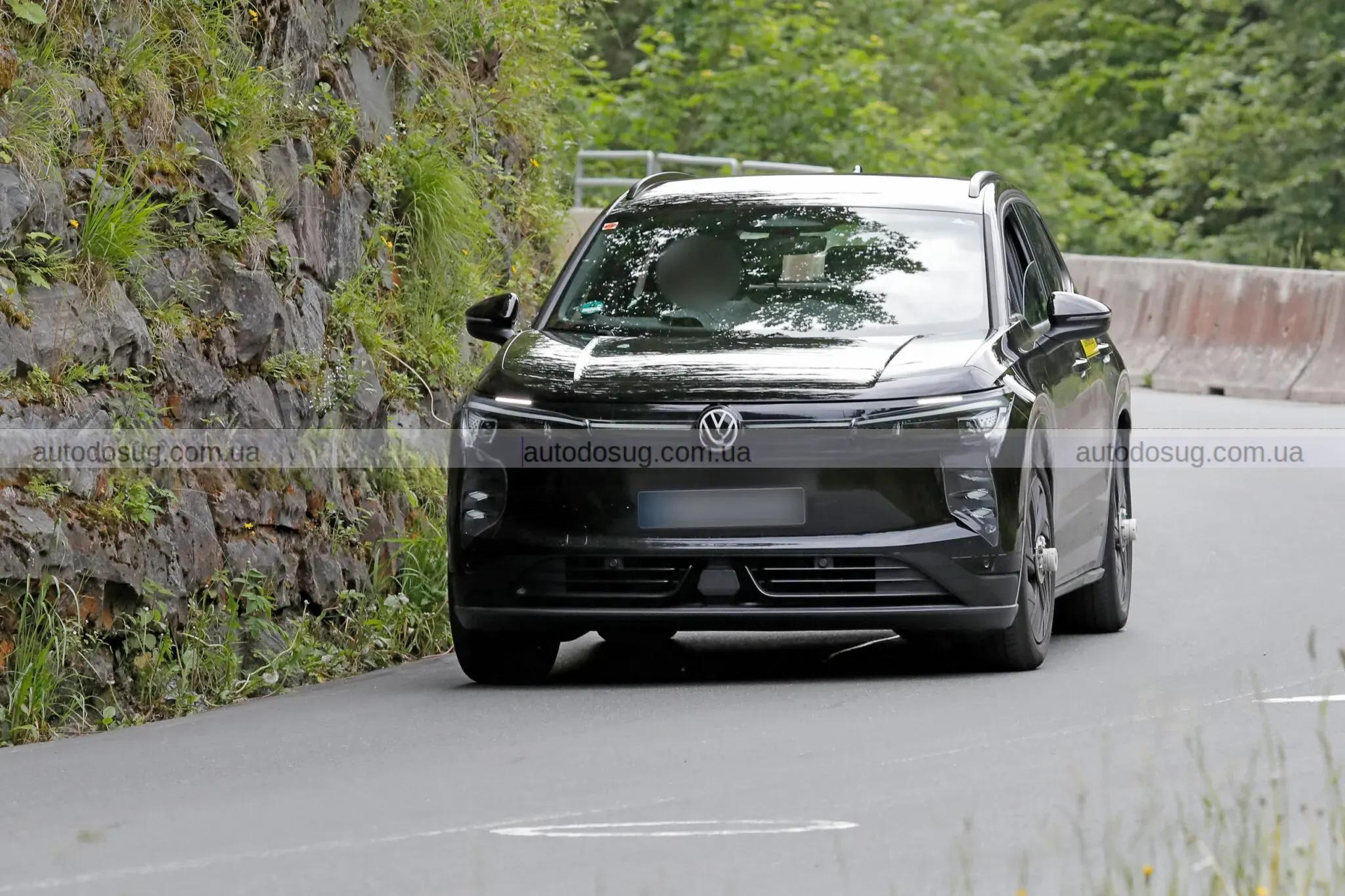 Новий ID. Tiguan змінює курс електролінійки VW