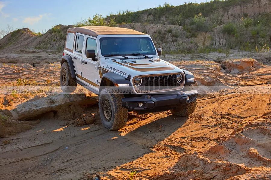 Новий Jeep Wrangler Laredo повернув настрій 80-х