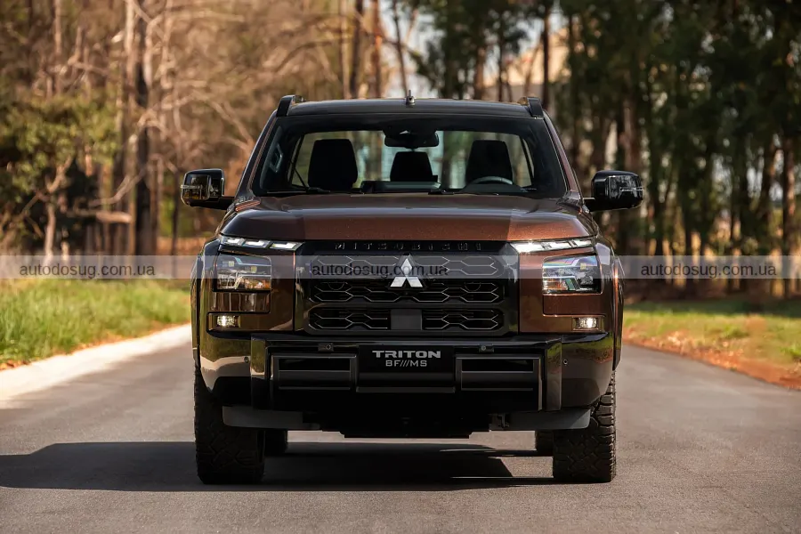 Новий Mitsubishi Triton BF///MS отримав темний стиль