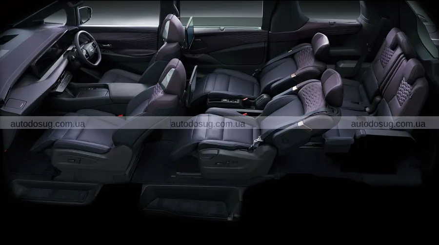 Новий Nissan Elgrand повернувся з гібридом