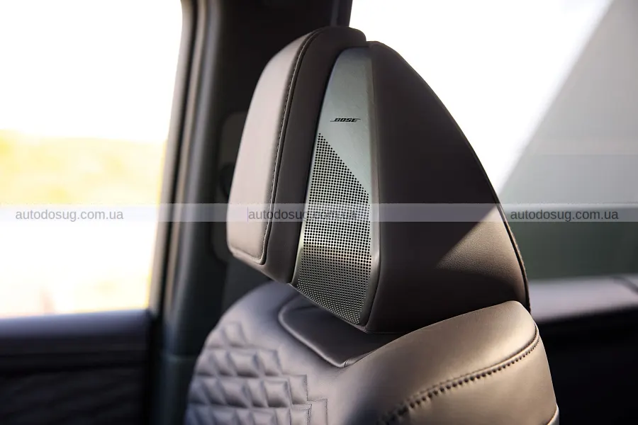 Новий Nissan Elgrand повернувся з гібридом