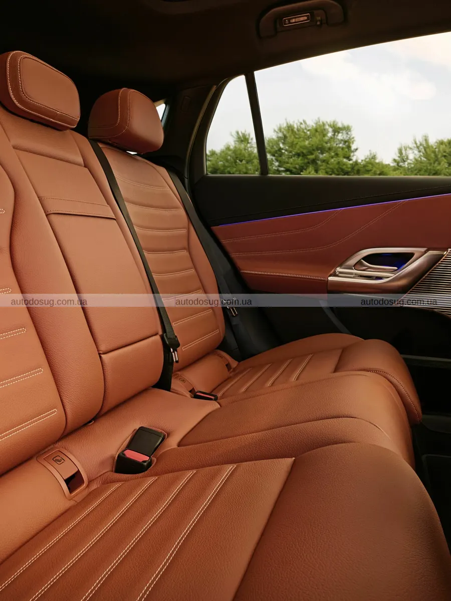 Продажі Mercedes просіли, хоча електромобілі зросли