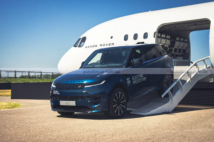Range Rover Sport переходить на струм, але V8 лишає