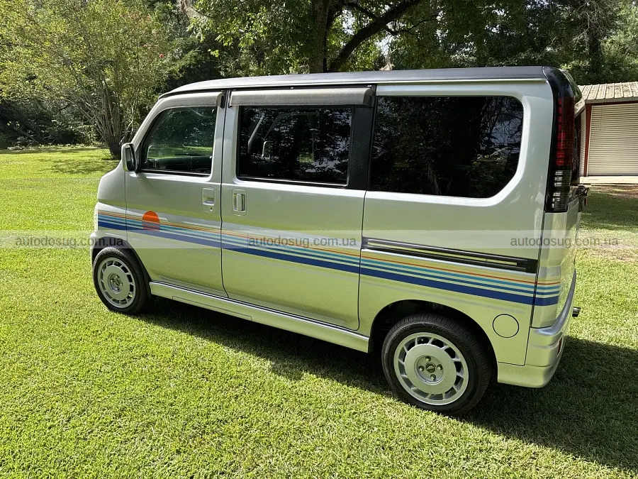 Рідкісний Honda Vamos виїхав на аукціон у США