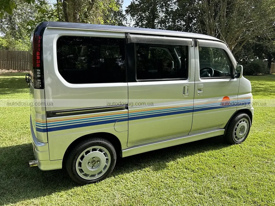 Рідкісний Honda Vamos виїхав на аукціон у США