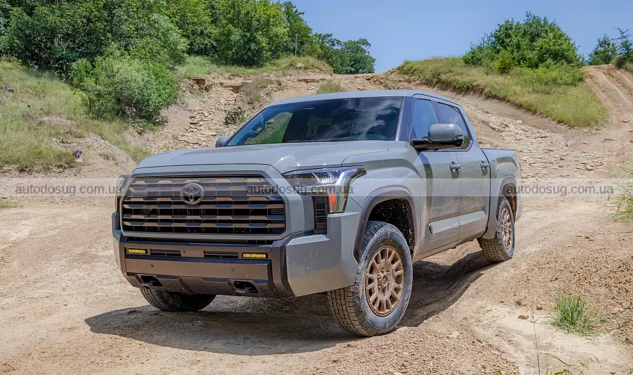 Toyota готує для Tundra дешевший Trailhunter