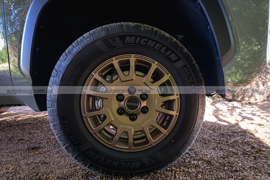 Toyota готує для Tundra дешевший Trailhunter