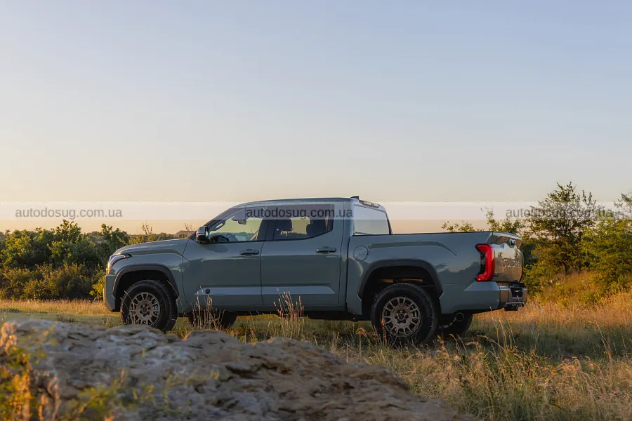 Toyota готує для Tundra дешевший Trailhunter