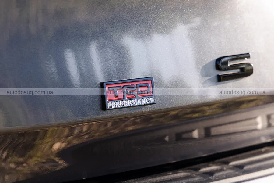 Toyota Sequoia змінилася і отримала Trailhunter