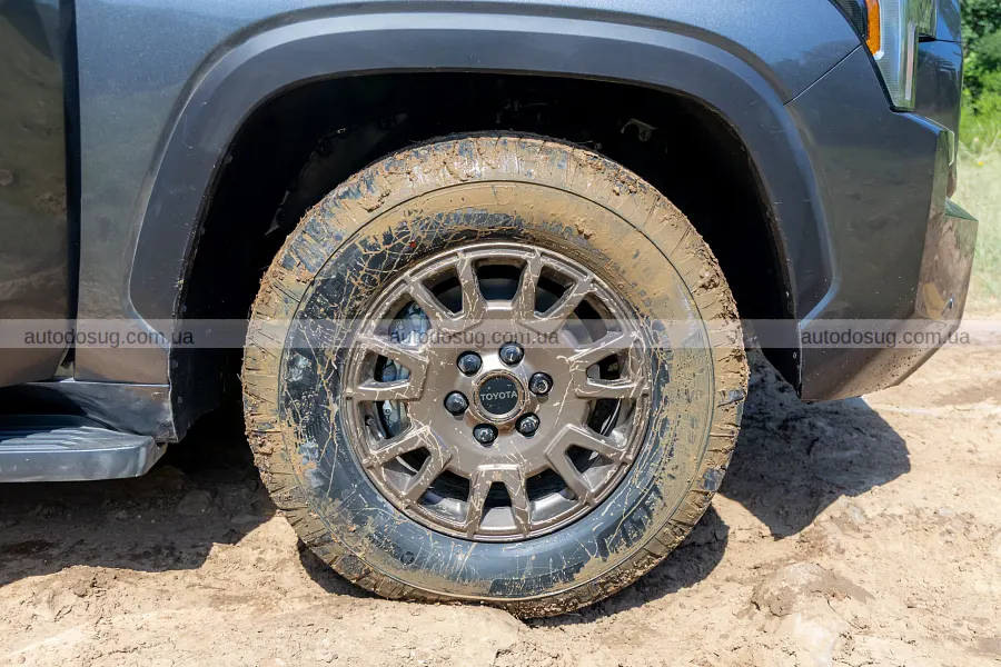 Toyota Sequoia змінилася і отримала Trailhunter