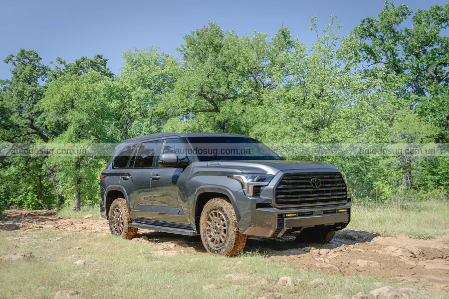 Toyota Sequoia змінилася і отримала Trailhunter