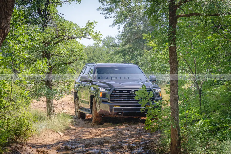 Toyota Sequoia змінилася і отримала Trailhunter
