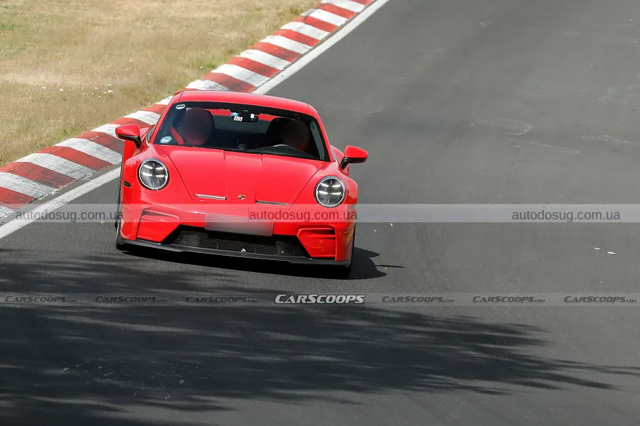 У Porsche помітили GT3 Touring з «качиним хвостом»