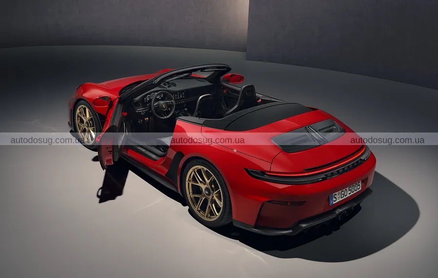 У Porsche помітили GT3 Touring з «качиним хвостом»