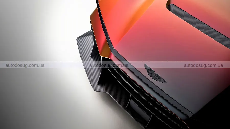 Aston Martin підняв планку з V12 у Valen
