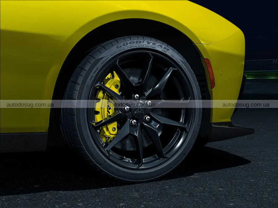 Dodge повернув Charger Super Bee з 600 к.с.