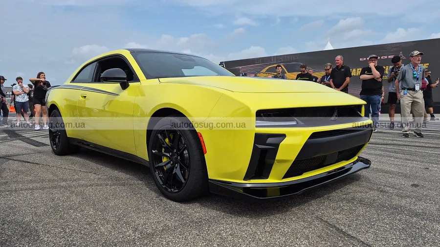 Dodge повернув Charger Super Bee з 600 к.с.