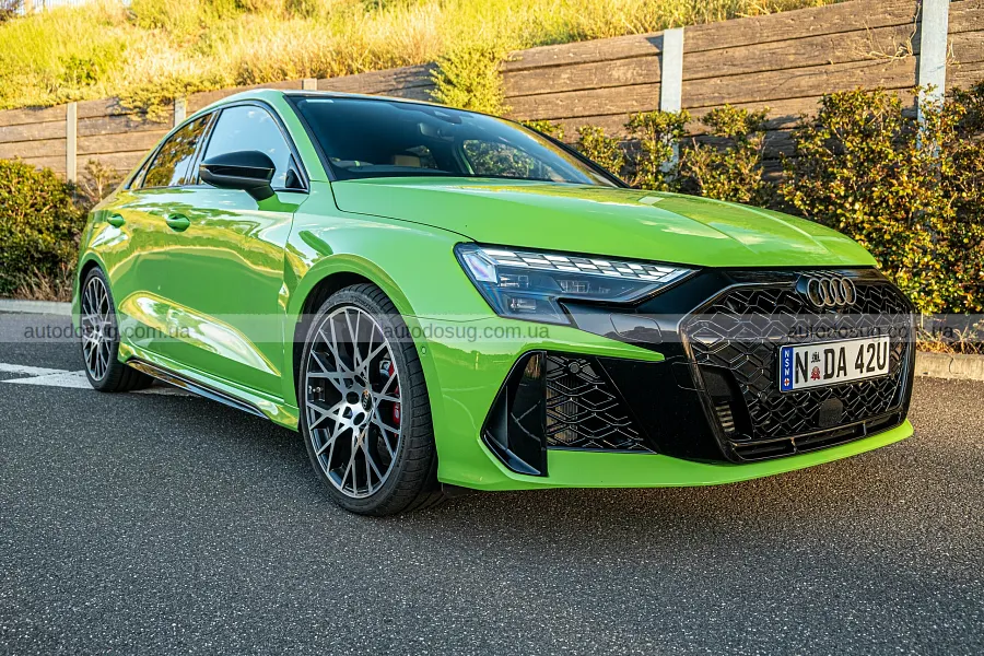 Доля п’ятициліндрового мотора Audi ще висить