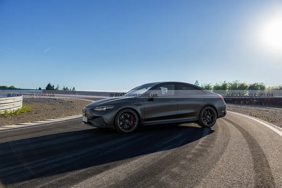 Електричний AMG CLA 45 заговорив голосом V8