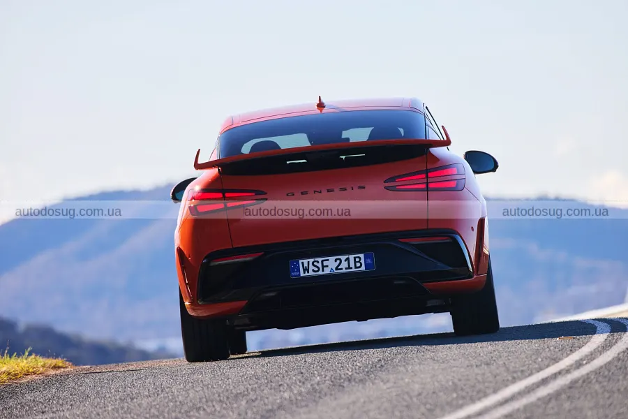 Genesis GV60 Magma показав 641 сил без зайвого шуму