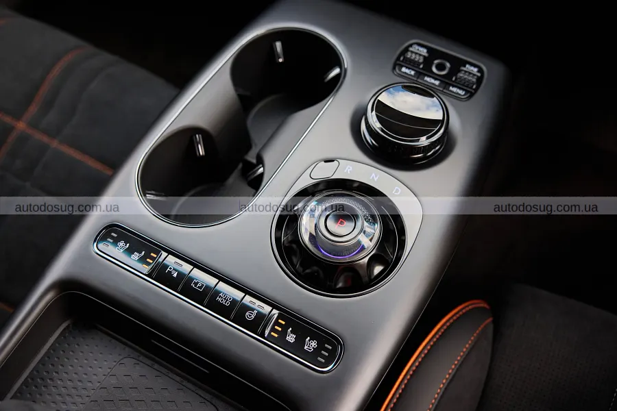Genesis GV60 Magma показав 641 сил без зайвого шуму