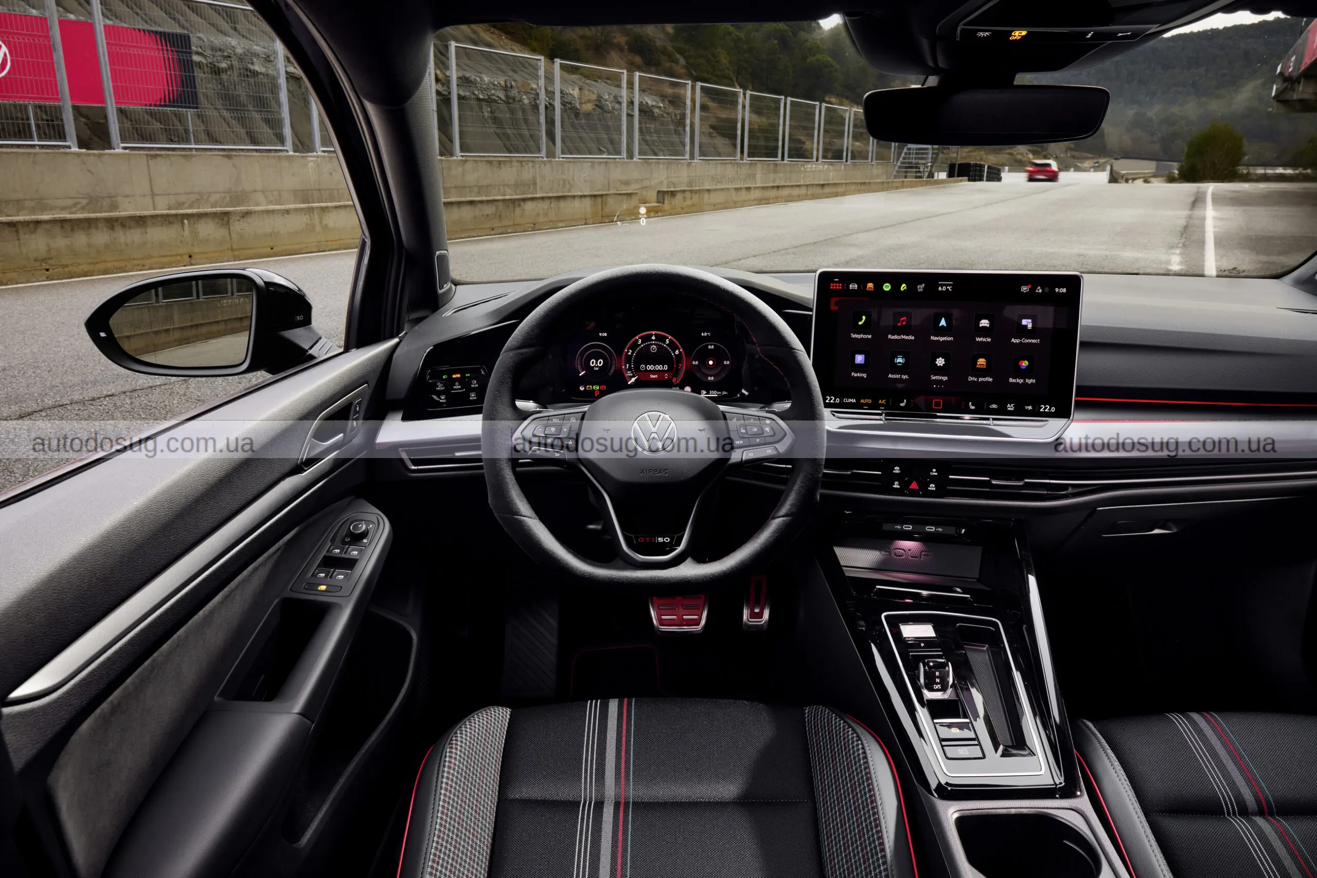 Ювілейний GTI випередив Type R у розгоні