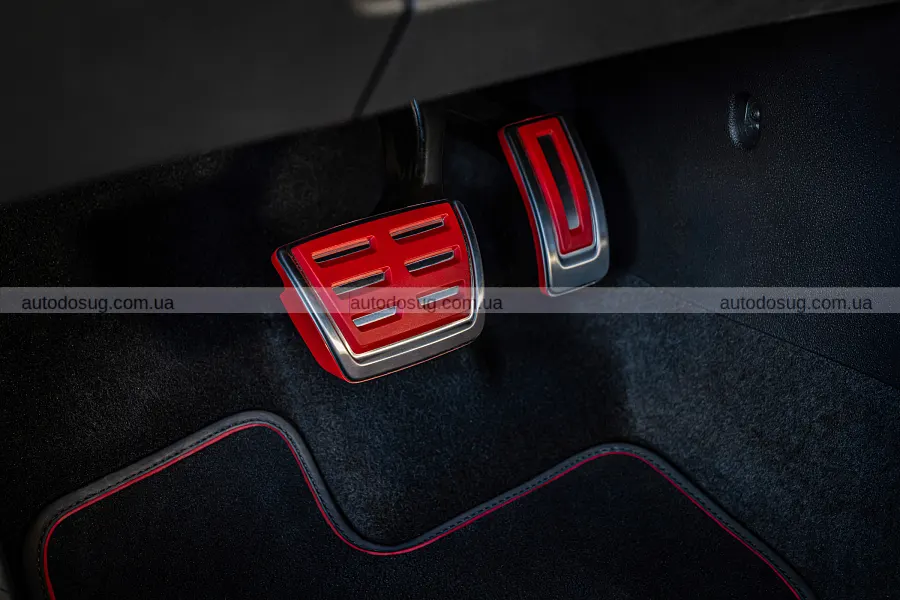 Ювілейний GTI випередив Type R у розгоні