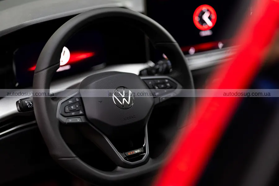 Ювілейний GTI випередив Type R у розгоні
