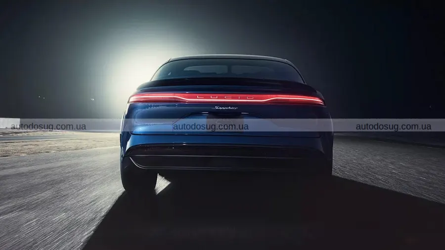 Lucid Air Sapphire переграв Corvette у заїзді