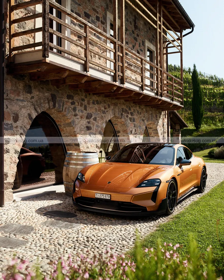 Майбутнє Taycan зависло, але Porsche не квапиться