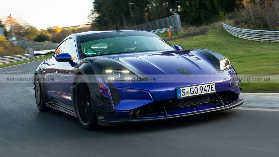 Майбутнє Taycan зависло, але Porsche не квапиться