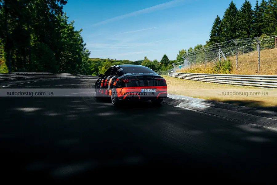 Mercedes-AMG CLA 45 EV взяв рекорд Нюрбургринга