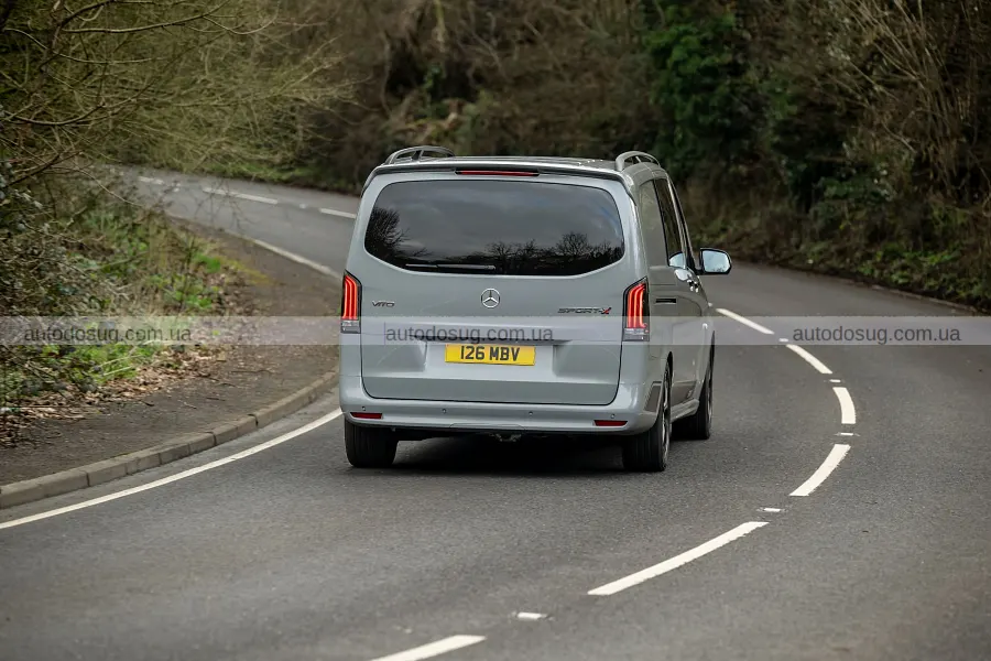 Mercedes зробив Vito схожим на AMG-фургон