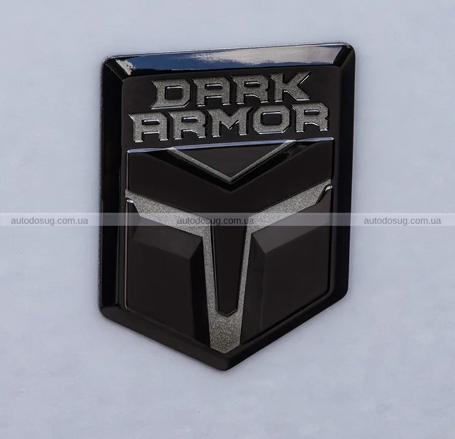Murano подорожчав і отримав версію Dark Armor