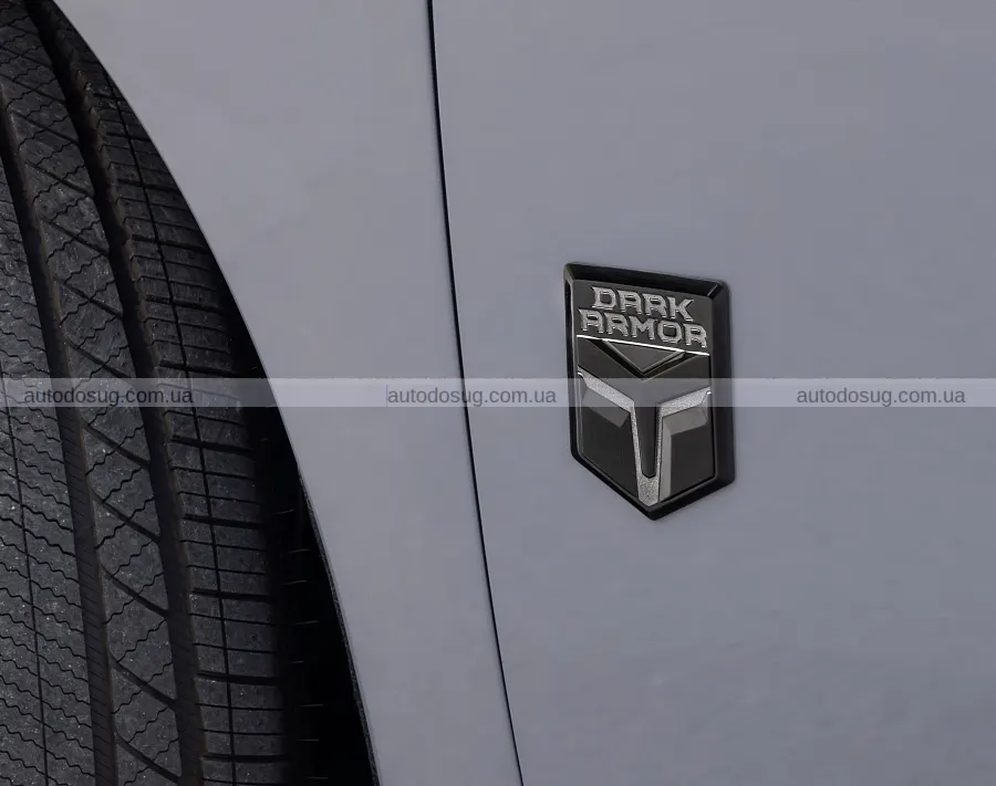 Murano подорожчав і отримав версію Dark Armor