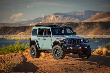 Новий Defender націлився на США через Stellantis