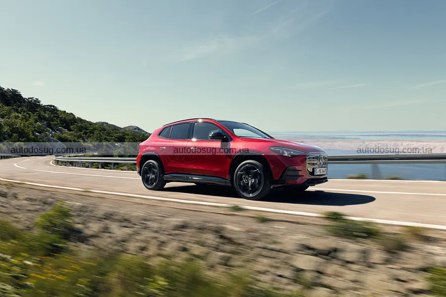 Новий Mercedes GLA підріс і отримав електроверсії